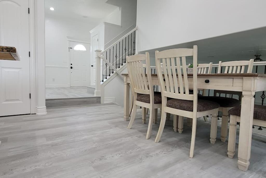 5 Bedroom House To Share With Your Family And Friends Provo Kültér fotó